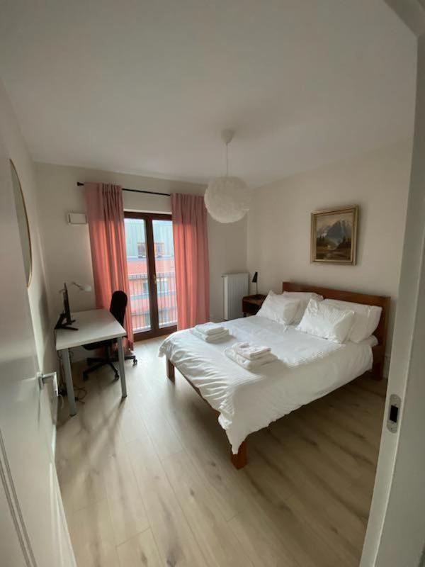 Apartament Nad Wisla Spacerem Do Centrum I Starego Miasta Varşovia Exterior foto
