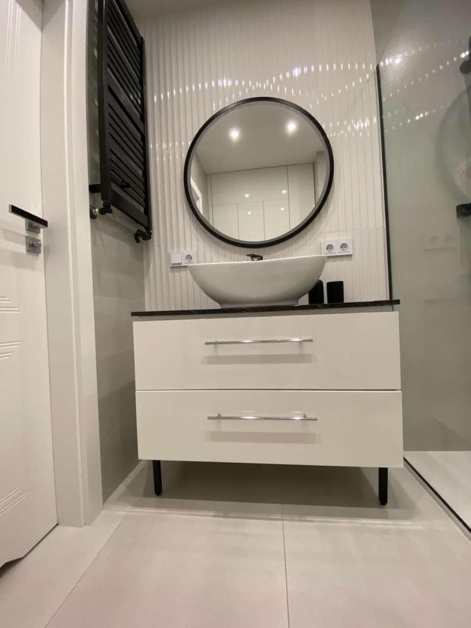 Apartament Nad Wisla Spacerem Do Centrum I Starego Miasta Varşovia Exterior foto