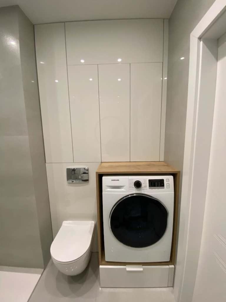 Apartament Nad Wisla Spacerem Do Centrum I Starego Miasta Varşovia Exterior foto